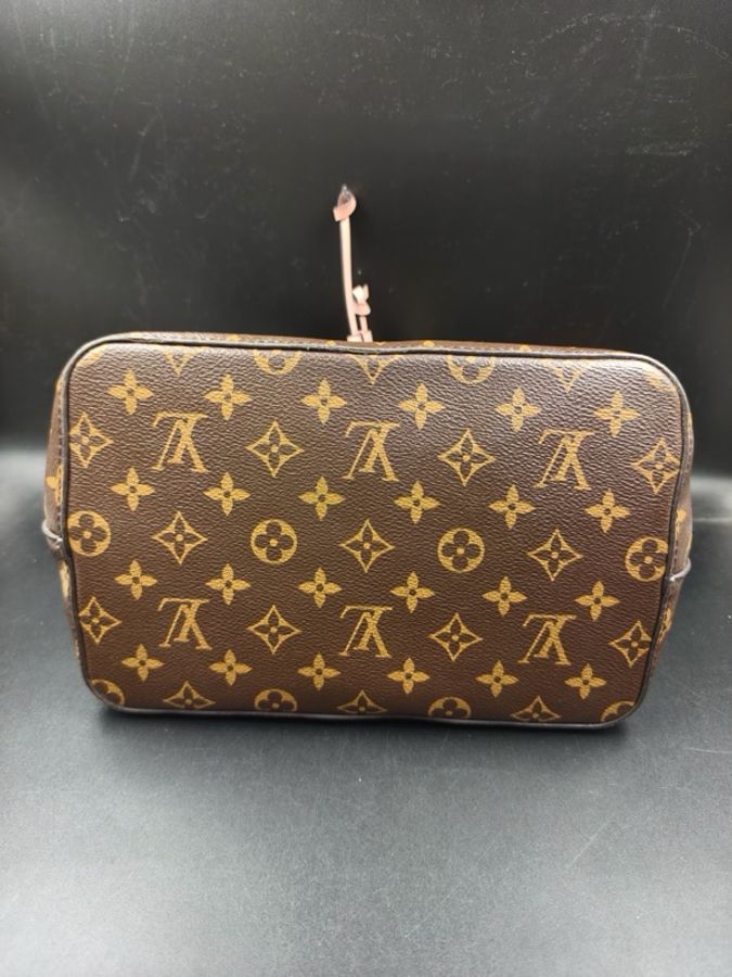 特價💛 Louis Vuitton 路易威登老花配粉肩帶水桶 NOE 粉桶-4