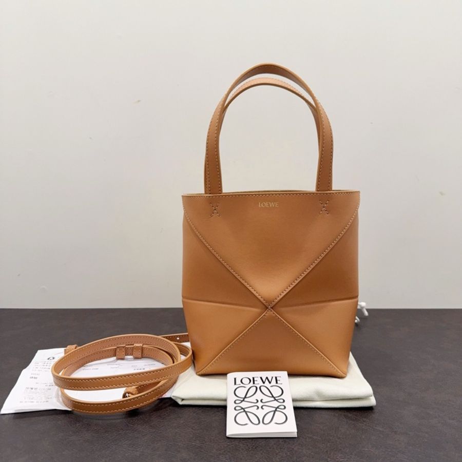 全新未使用 Loewe羅意威 Puzzle Fold焦糖色/棕色亮面牛皮革Mini迷你幾何折疊Tote托特購物袋-0