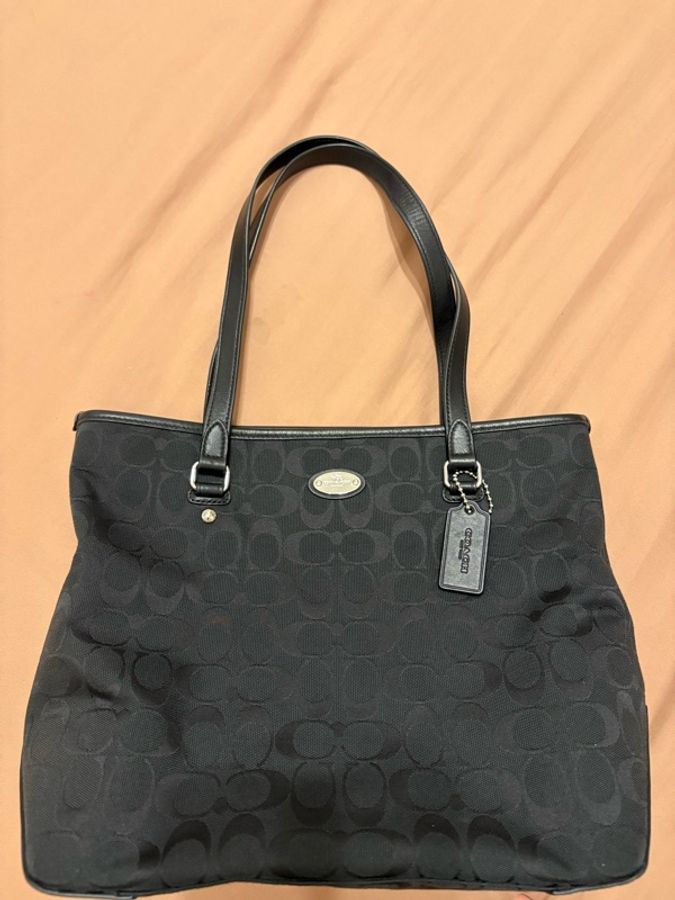 Coach Signature 緹花織紋托特包-9