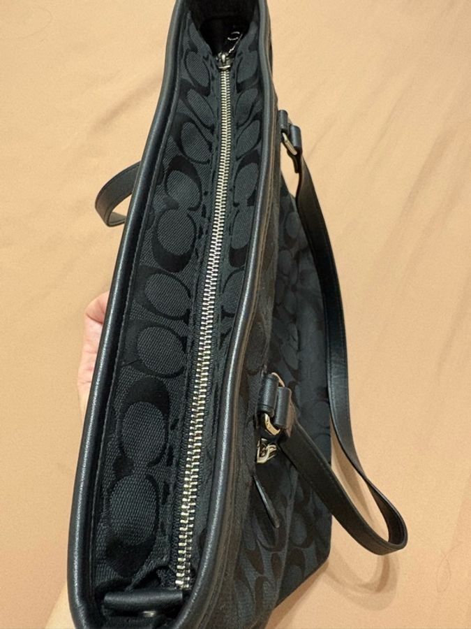 Coach Signature 緹花織紋托特包-15