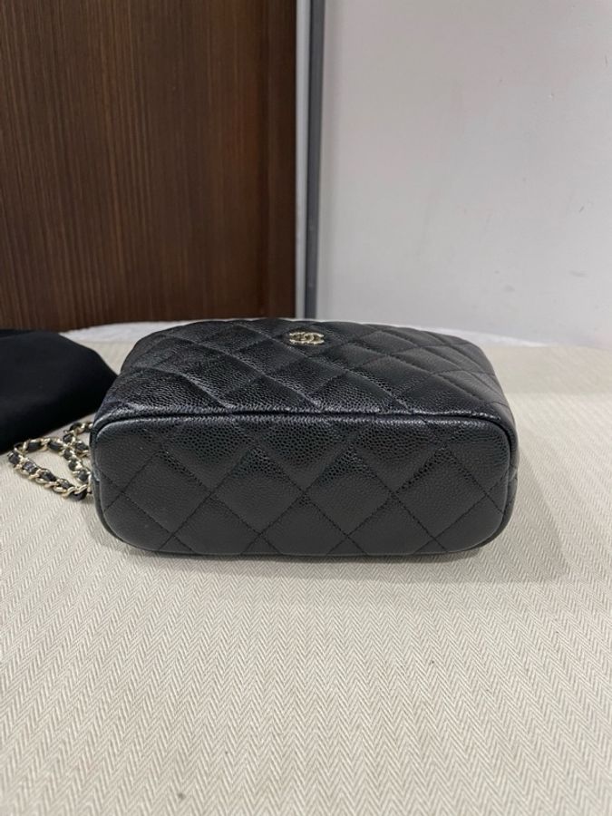 CHANEL香奈兒 25C 經典鏈條金屬Logo 皮穿鏈 菱格Hobo包單肩斜挎 顆粒牛皮材質金色五金 手提包 女款 黑色,尺寸16/12/6.5cm,芯片款 配件防塵。-3