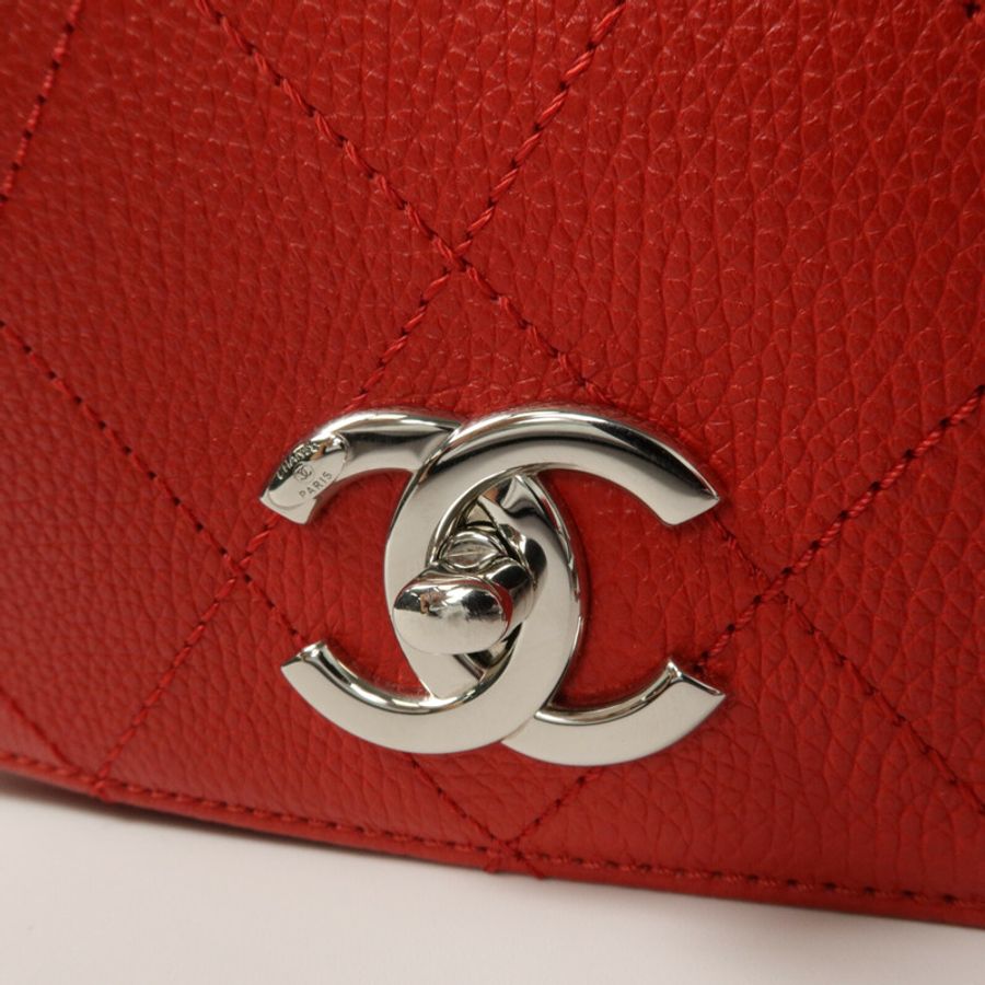 CHANEL 牛皮皮革Accordion Saddle Messenger鏈帶肩背袋-14