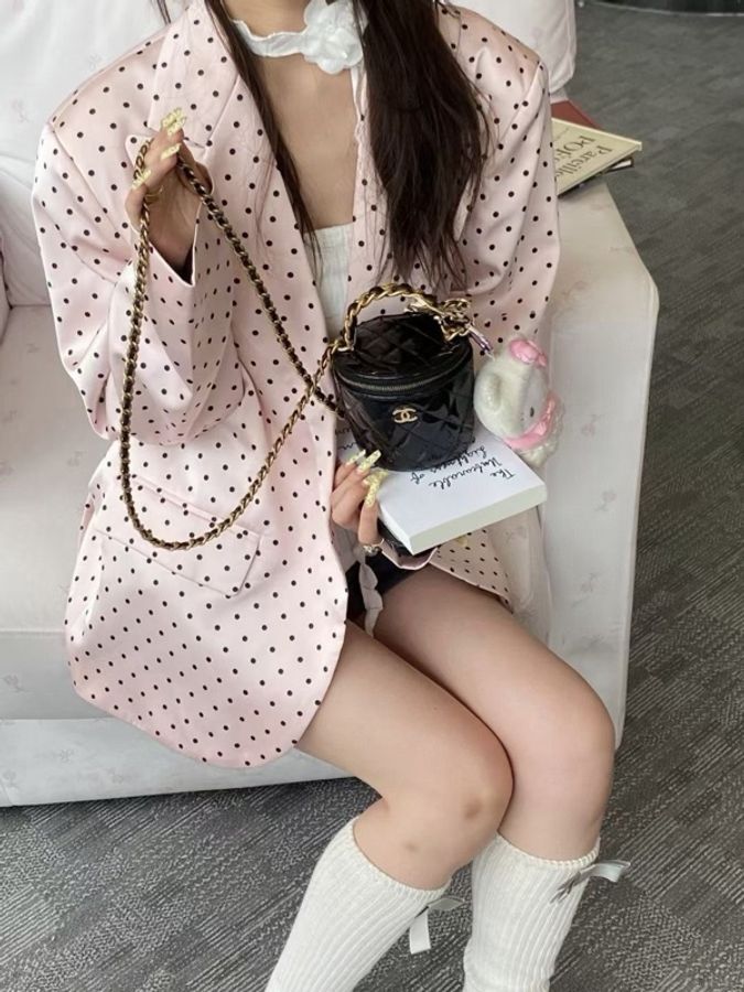 【威選精品】✨ CHANEL 22A 黑金漆皮化妝包鏈條包 ✨-0