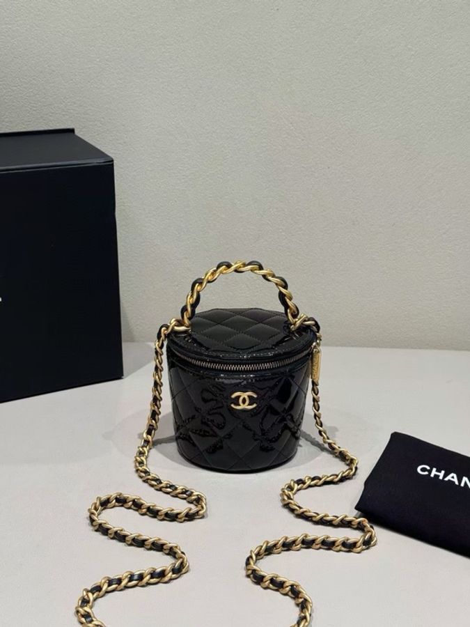 【威選精品】✨ CHANEL 22A 黑金漆皮化妝包鏈條包 ✨-1