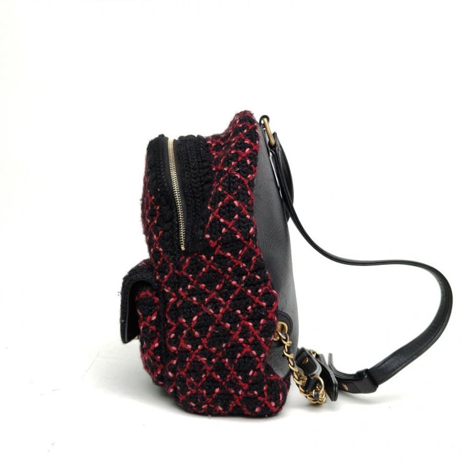 CHANEL 拼色毛呢23開金扣紅黑雙肩肩背包-1