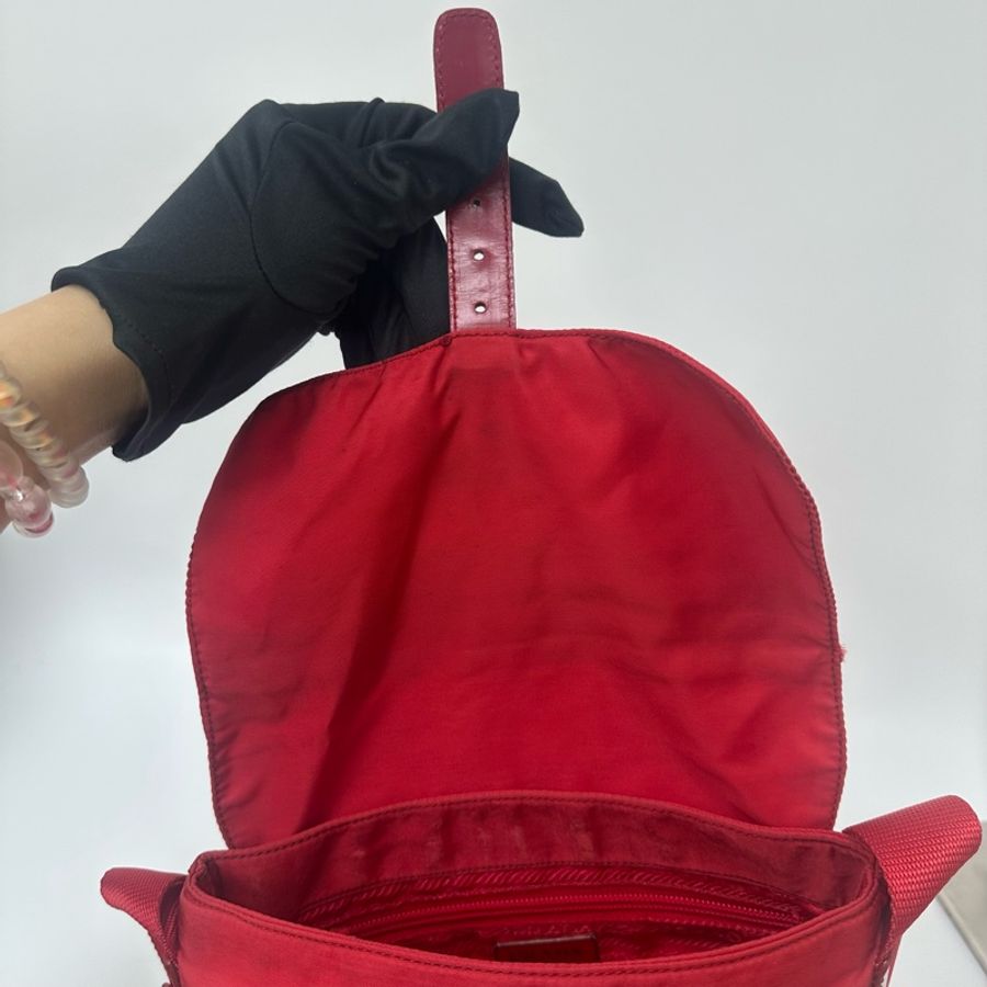 【赫蒂國際精品】Prada Tessuto 尼龍郵差包 vintage 二手 中古-25