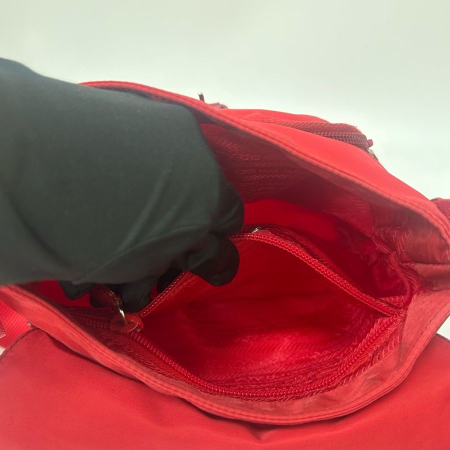 【赫蒂國際精品】Prada Tessuto 尼龍郵差包 vintage 二手 中古-26