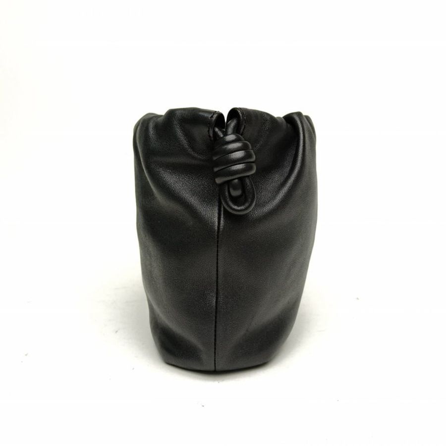 LOEWE 黑色牛皮Flamencopurse福袋斜挎包肩背包-1