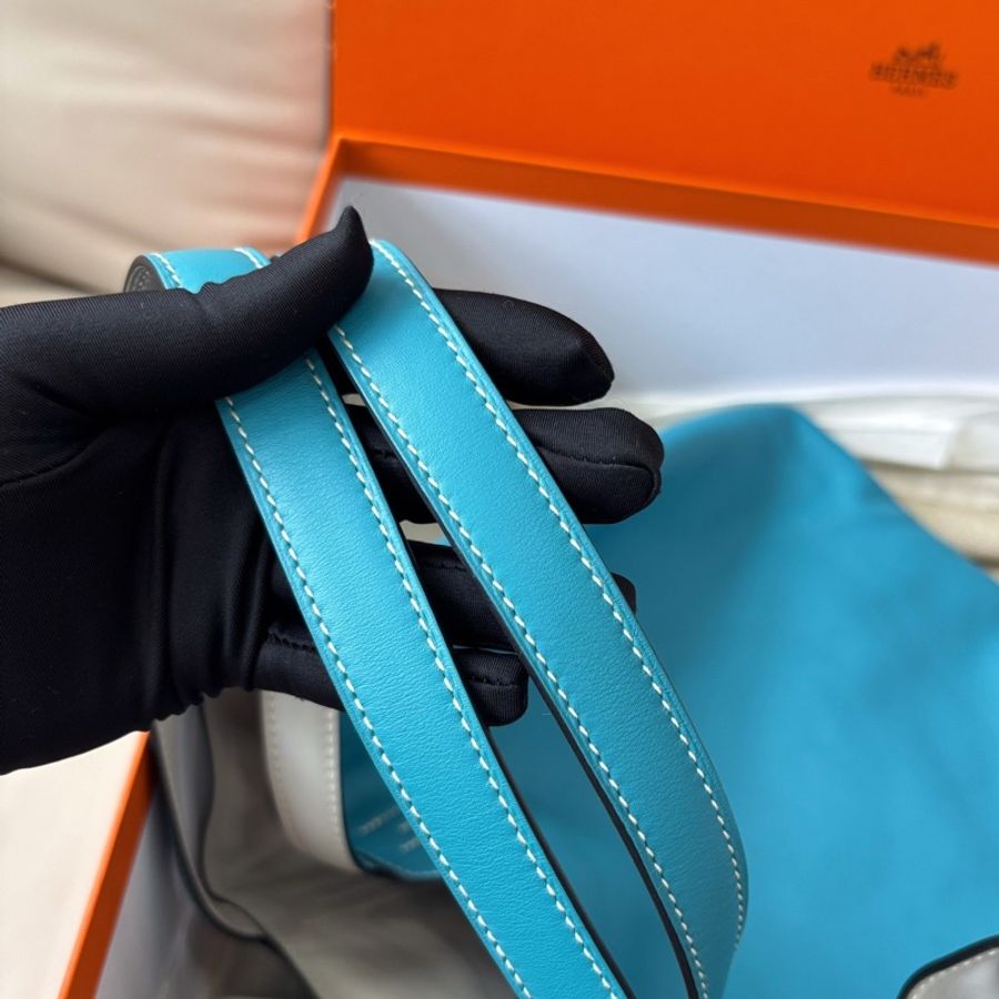 愛馬仕Hermes 牛仔藍/冰川白Double Sens35雙面tote購物袋,框R刻,成色很棒98-7