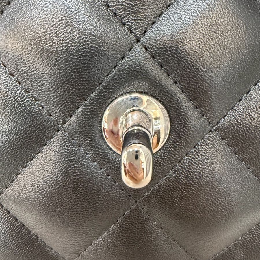 CHANEL A58600 黑羊皮 銀鍊 Jumbo 經典大型口蓋包 肩背包 斜背包-34
