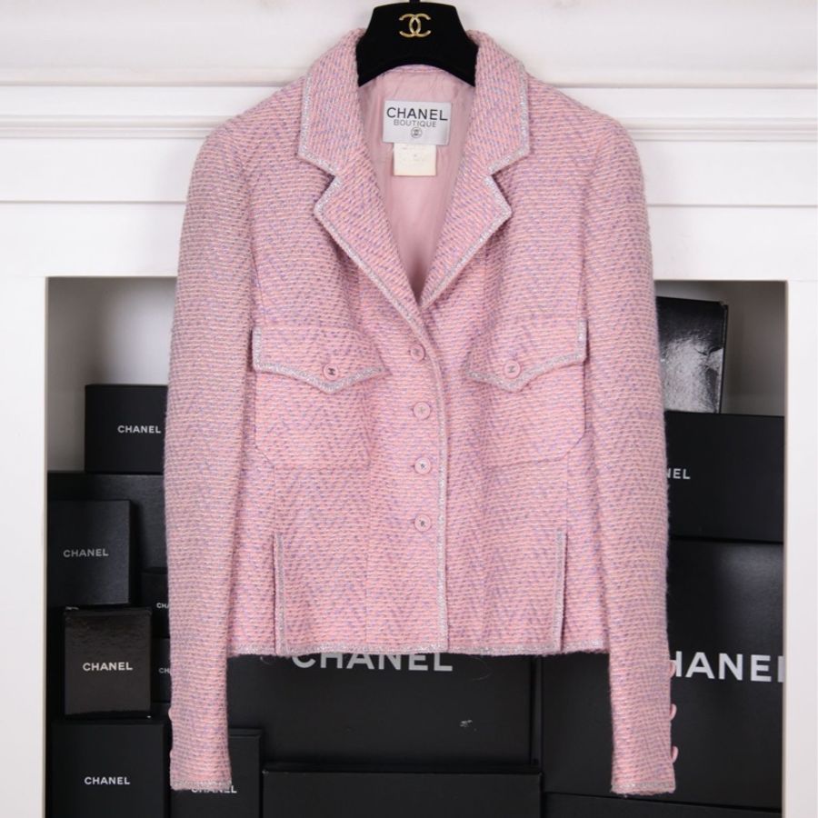 Chanel 97年淡紫色银线滚边四口袋外套半裙套装-1