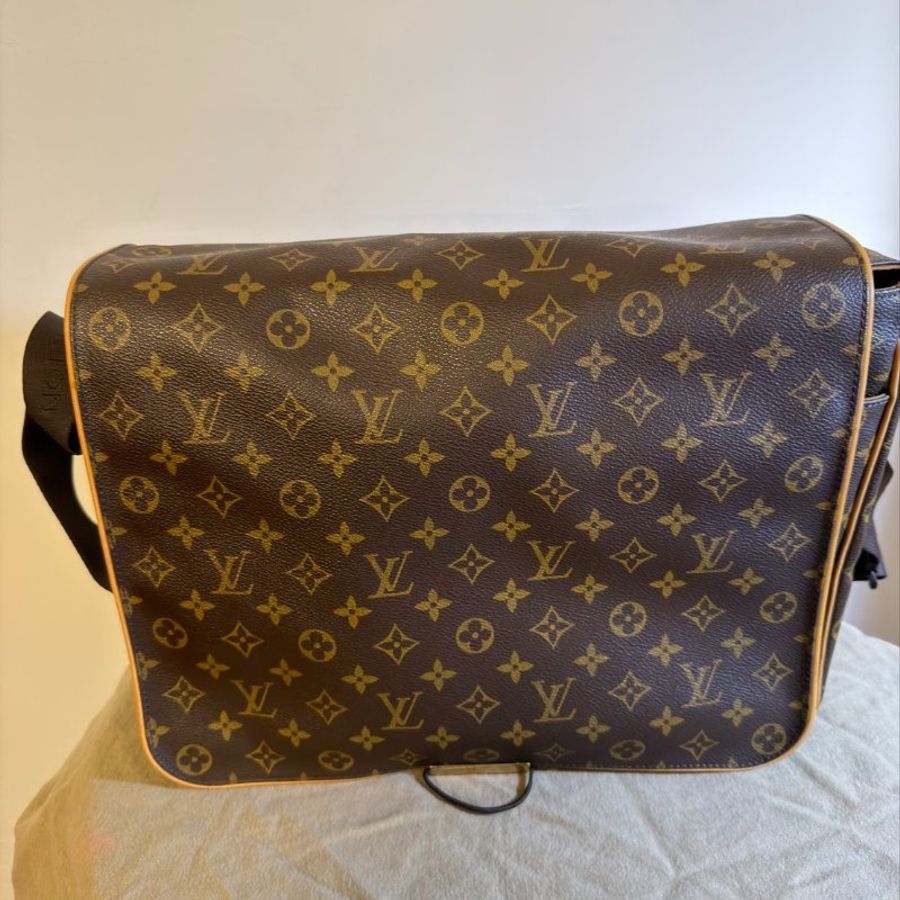 Louis Vuitton 經典字紋斜背王建民書包 扣環的包膜還在-9