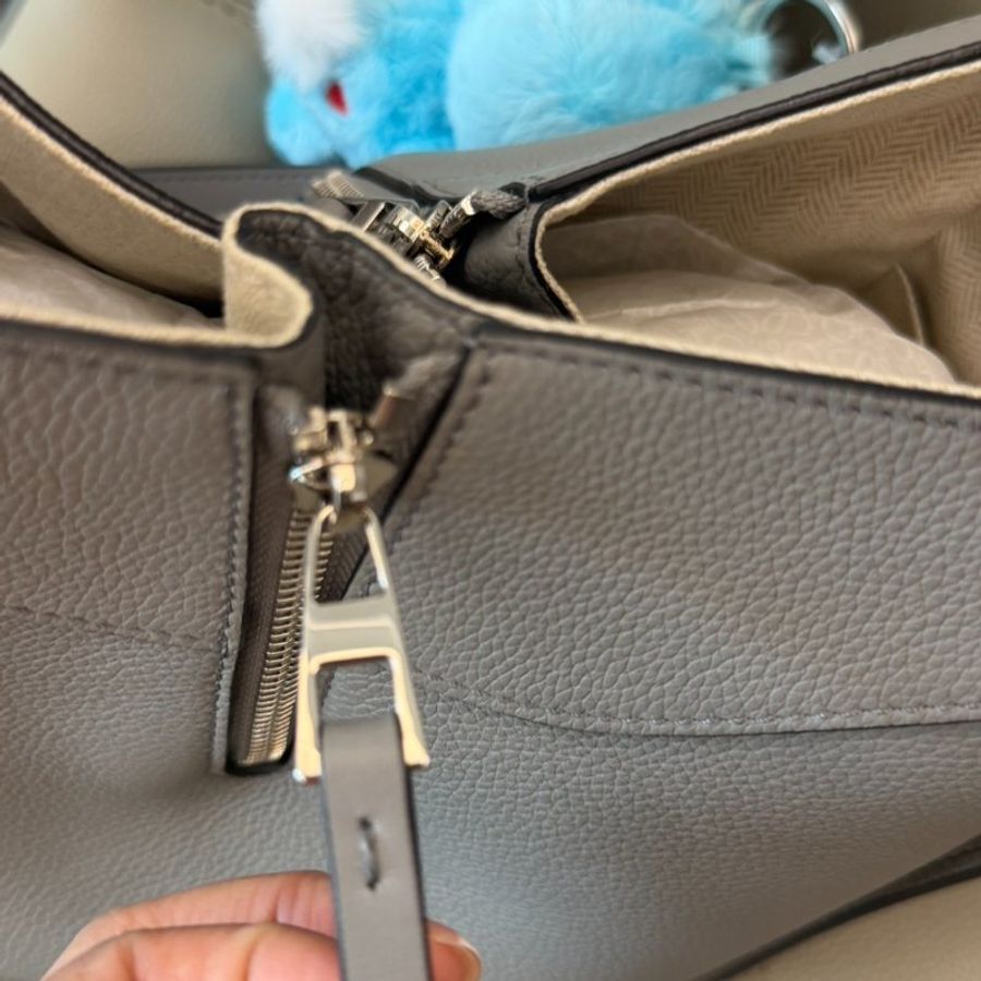 🩶【二手精品轉讓|LOEWE 小包|灰色|狀況佳】🩶-10