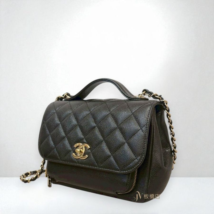 JS1474-Chanel 黑荔枝皮淡金釦中號郵差包 A93607-2