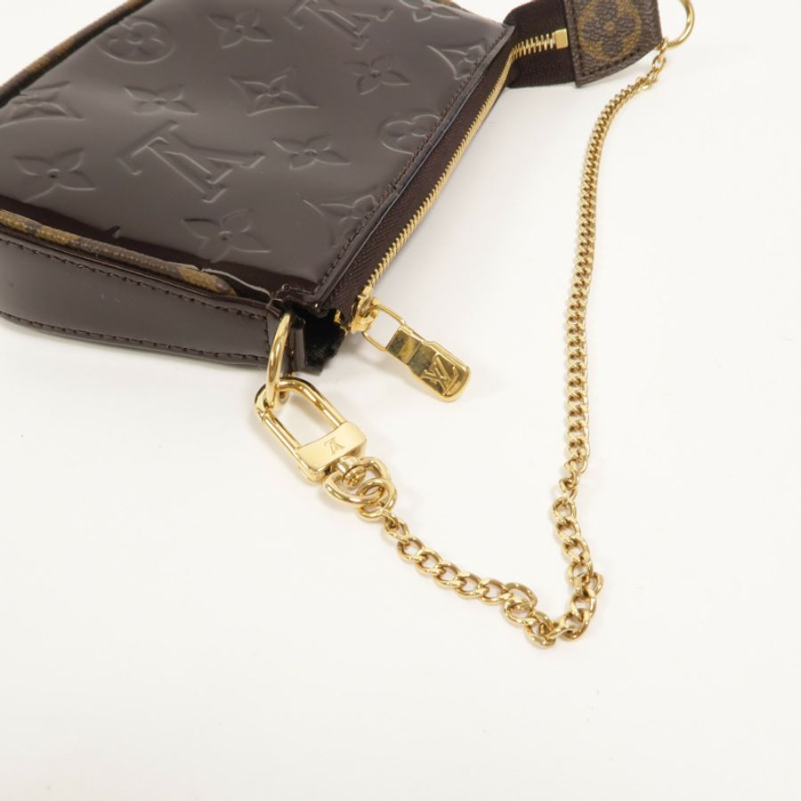 LOUIS VUITTON Monogram Vernis Mini Pochette Accessoires零錢包-13