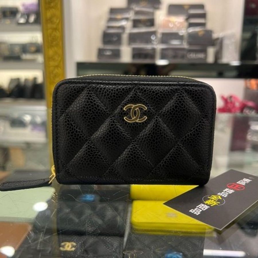 東區正精品㊣CHANEL AP0216 全新香奈兒黑色荔枝牛皮金釦ㄇ字拉鍊後口袋卡片夾零錢包 RZ6450-0
