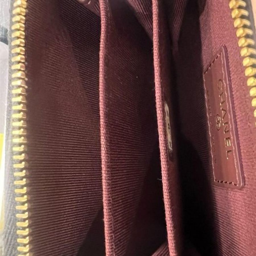 東區正精品㊣CHANEL AP0216 全新香奈兒黑色荔枝牛皮金釦ㄇ字拉鍊後口袋卡片夾零錢包 RZ6450-5