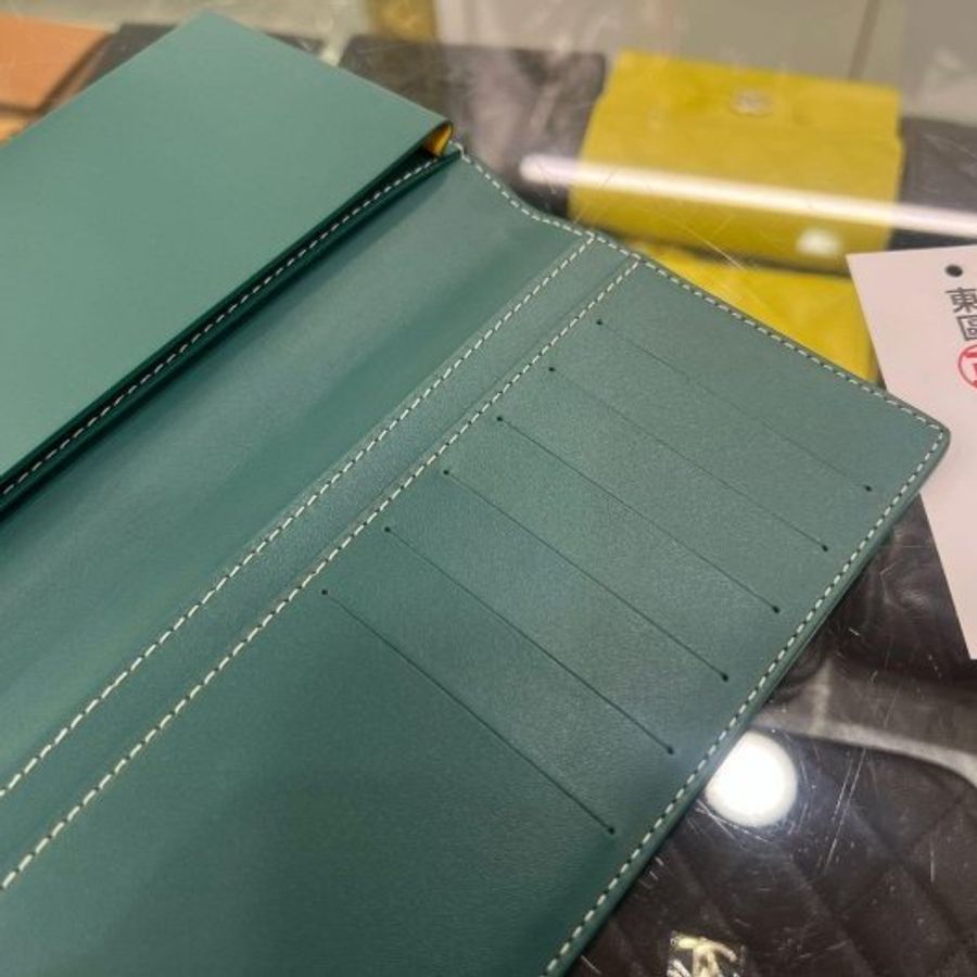 東區正精品㊣GOYARD Lambert 綠色皮革拼圖騰卡片夾對折有厚度長夾 RZ6509-3