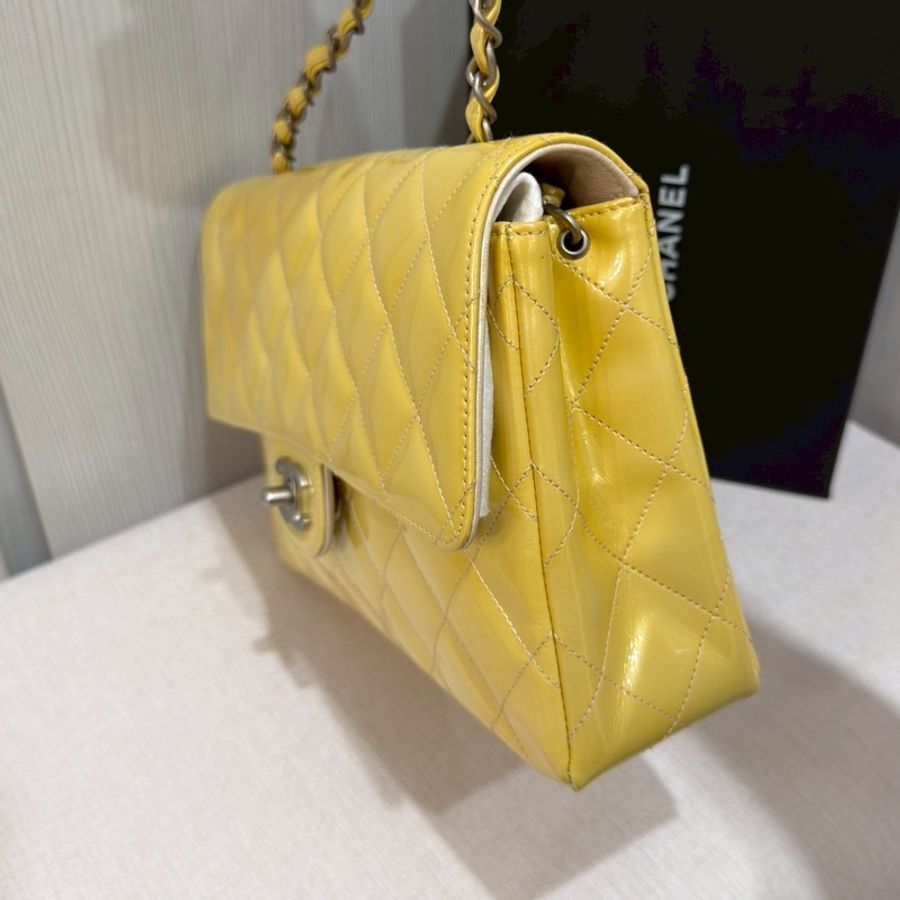 CHANEL香奈兒CF25小雞🐥黃中號漆皮材質夏日活力肩背包-9