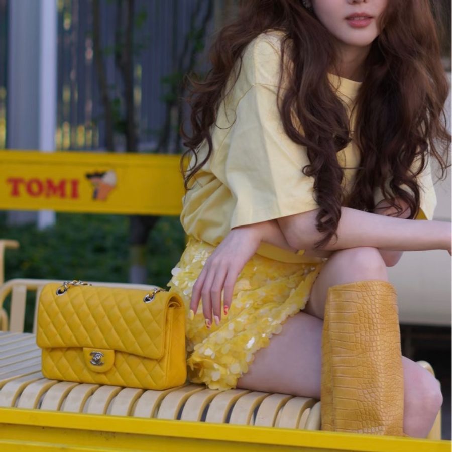 CHANEL香奈兒CF25小雞🐥黃中號漆皮材質夏日活力肩背包-33