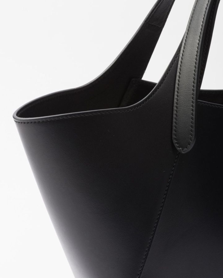 Prada 女士 徽標中號手提包均碼碼28cm*7.5cm*20.5cm-4