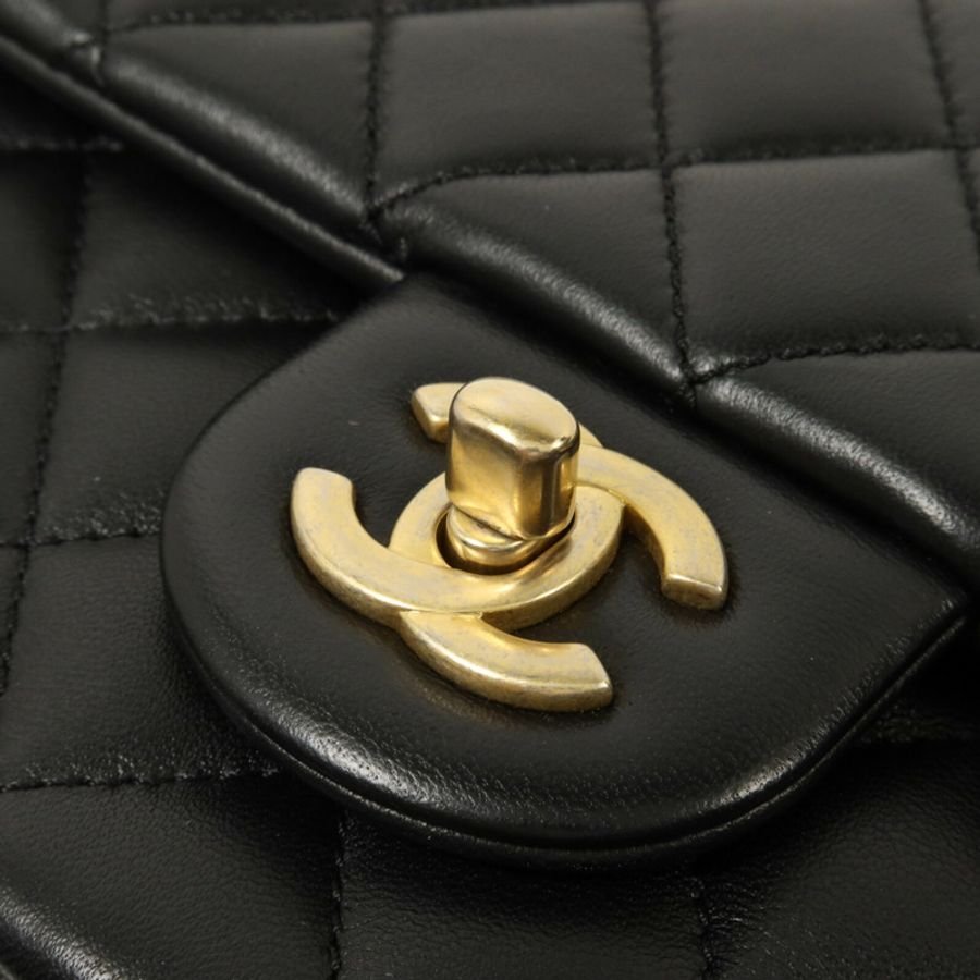 CHANEL 羊皮皮革Camellia Chain鏈帶肩背袋-9