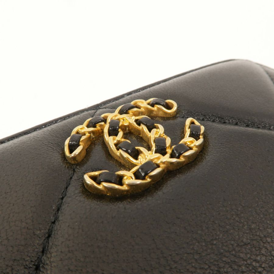 CHANEL 羊皮皮革19 Small Zipped Wallet長錢包-10