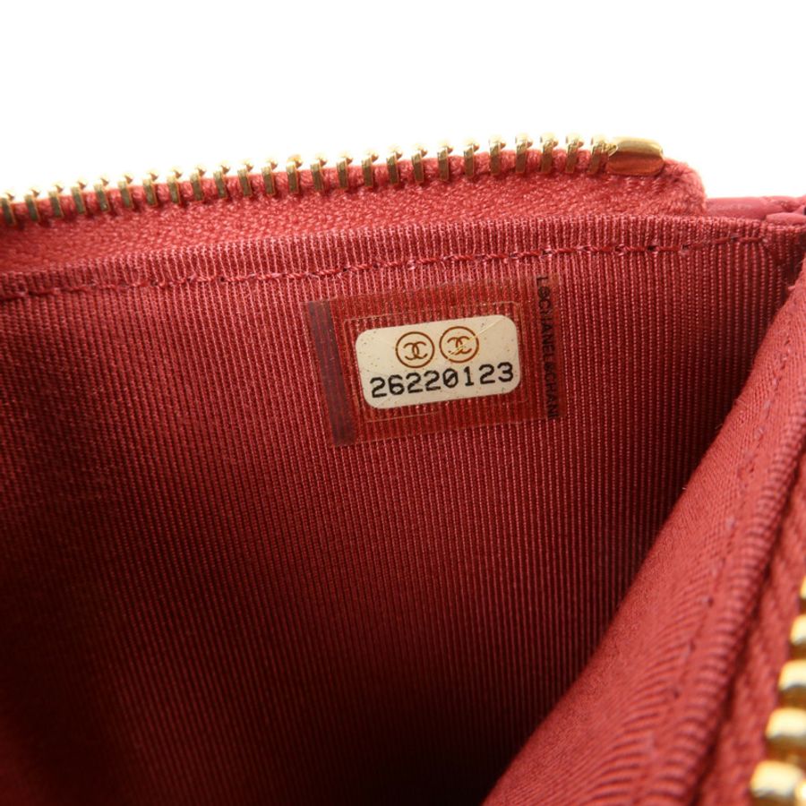 CHANEL 羊皮皮革Classic Phone Pouch With Zipper小袋-6