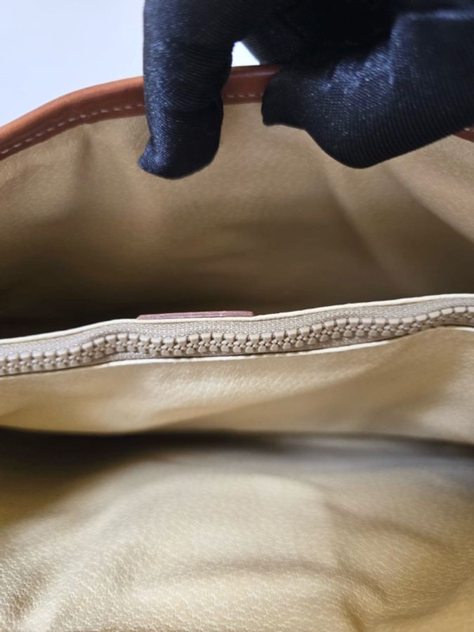 Celine 凱旋門旋轉扣流浪包 單肩包 側背包 斜背包 中古包 二手包-6