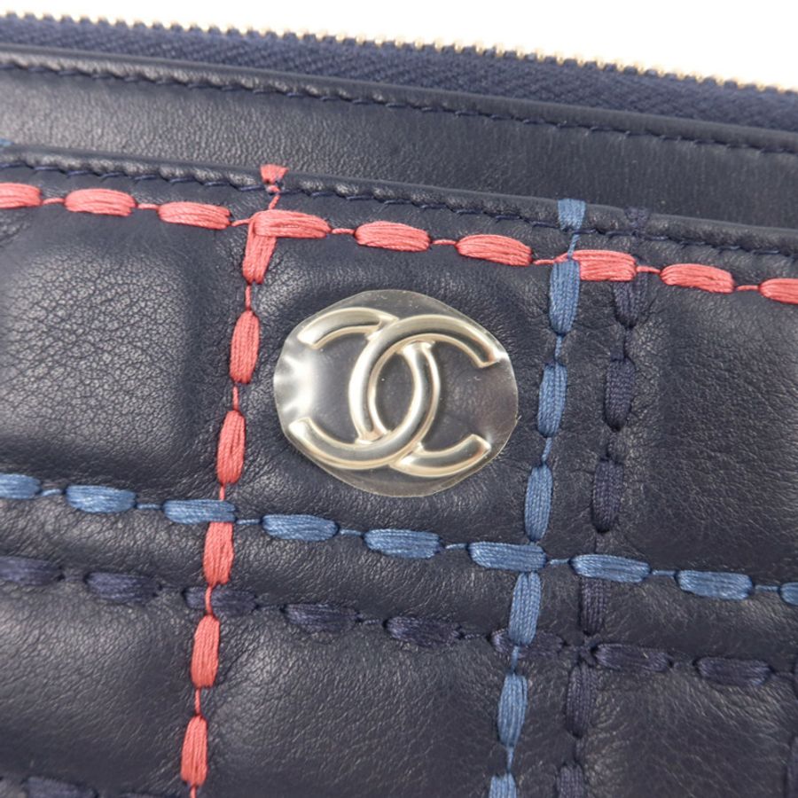 CHANEL 羊皮皮革Zipper Long Wallet長錢包-9