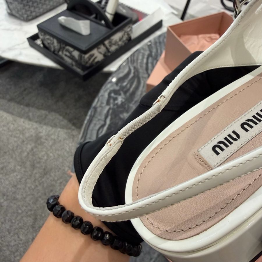 Miu Miu繆繆 黑白漆皮跟鞋 尺碼36碼-14