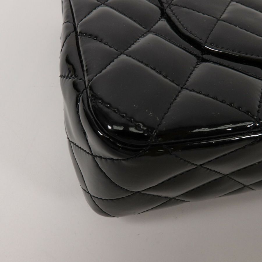 CHANEL 漆皮皮革Classic 25鏈帶肩背袋-14