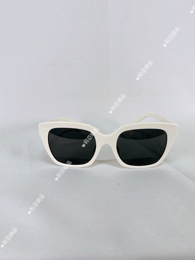 莉亞精品♡ Celine 白色膠框墨鏡附小包 二手美品-2