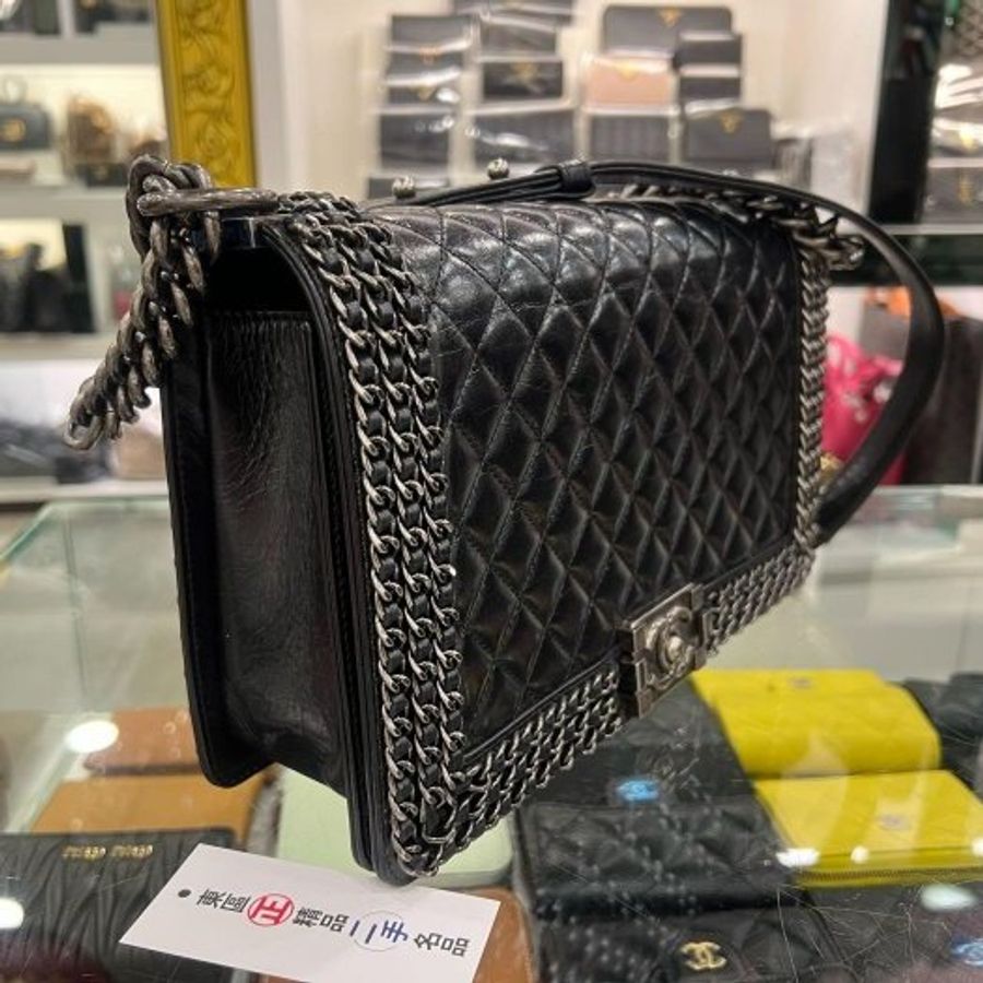 東區正精品㊣CHANEL A92193 Boy 28cm 香奈兒黑色仿舊牛皮銀鍊皮穿鍊肩背包斜背包 RZ6510-1