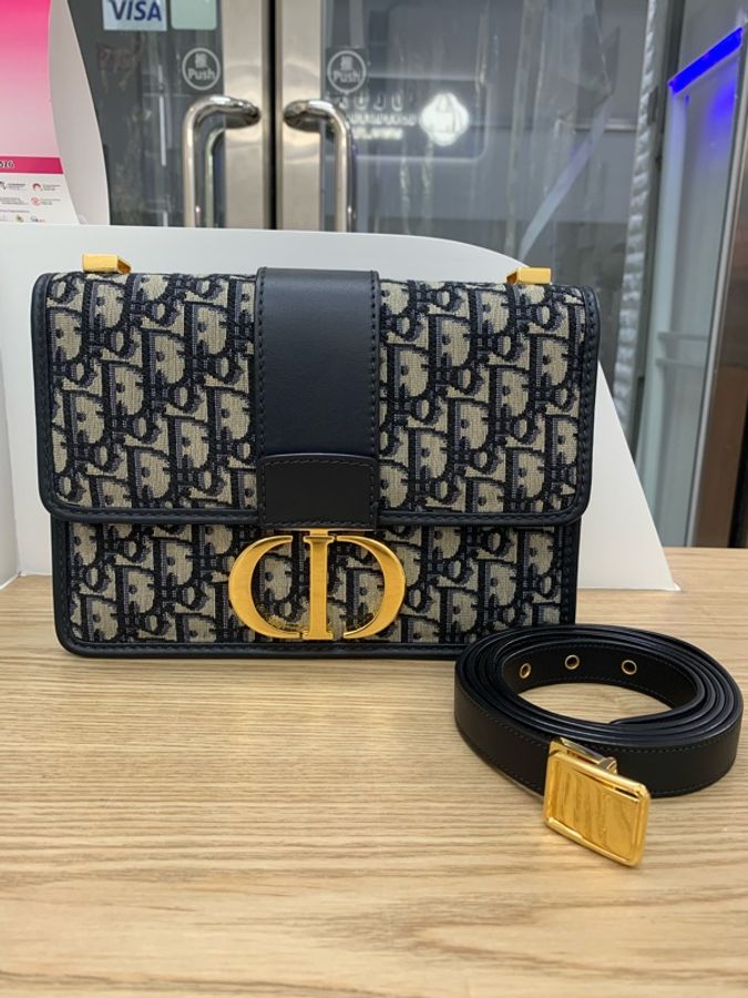 Dior Montaigne 30 medium-0