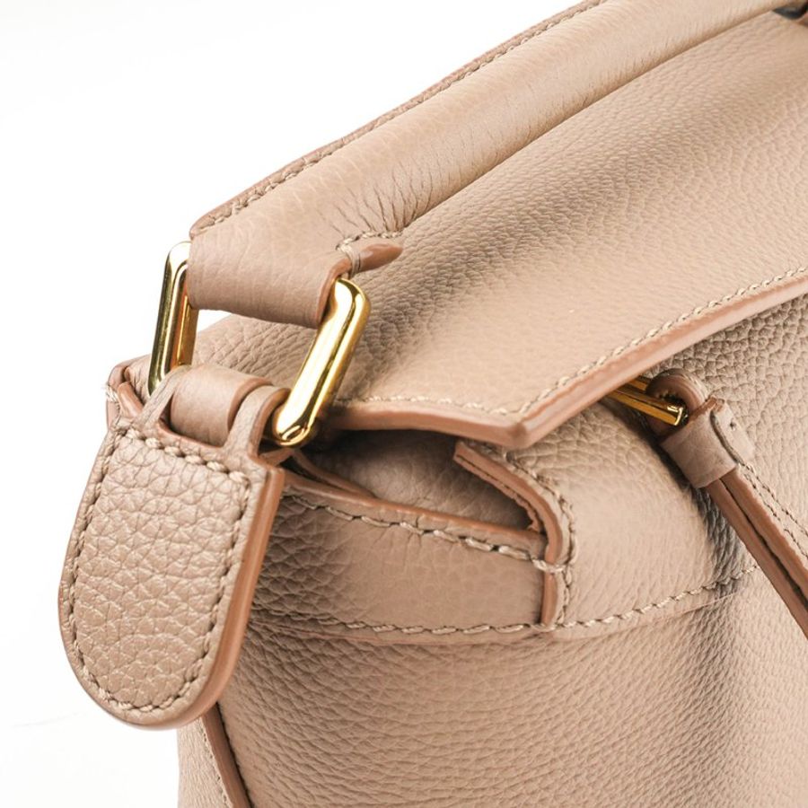 KÉSH 凱仕精品|LOEWE Mini Puzzle Bag 燕麥色斜背包|羅威迷你拼圖包 Light Oat 小牛皮肩背包|金釦兩用包-17