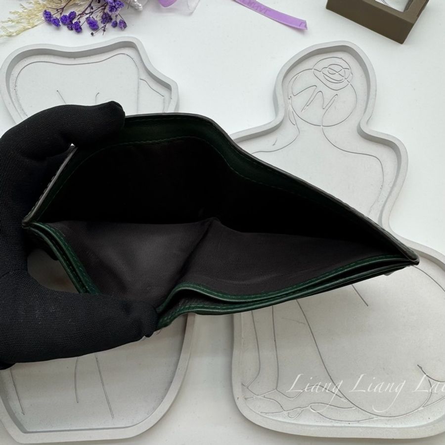GUCCI 古馳 Guccissima 壓紋牛皮墨綠色對開短夾-7