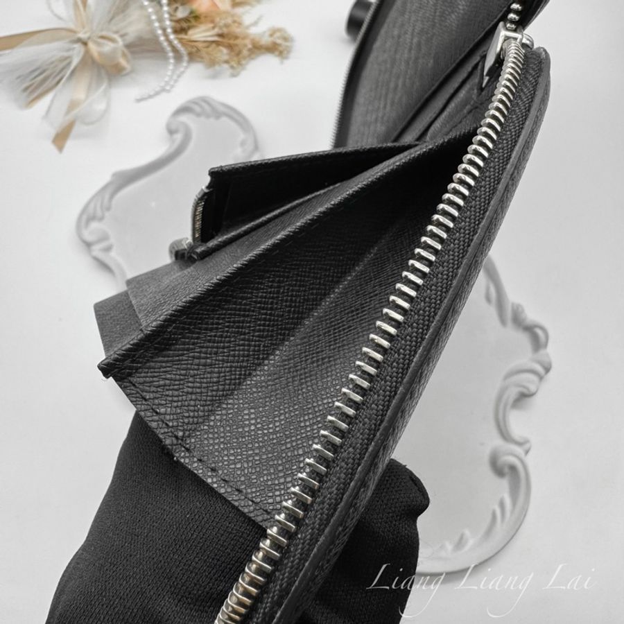 LOUIS VUITTON LV Taïga Zippy Organizer 灰黑色拉鍊手拿長夾|商務收納夾-15