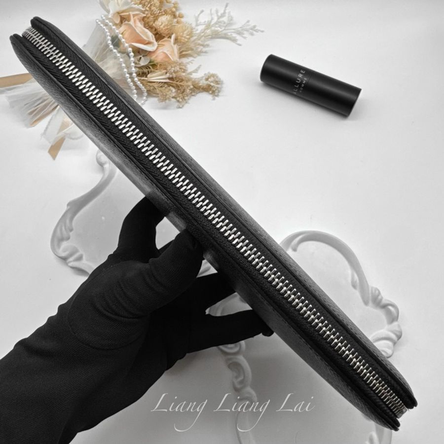 LOUIS VUITTON LV Taïga Zippy Organizer 灰黑色拉鍊手拿長夾|商務收納夾-23