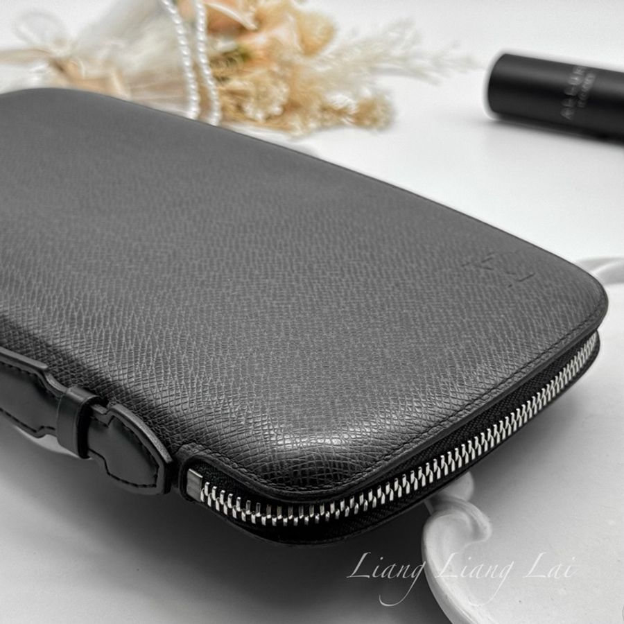 LOUIS VUITTON LV Taïga Zippy Organizer 灰黑色拉鍊手拿長夾|商務收納夾-27