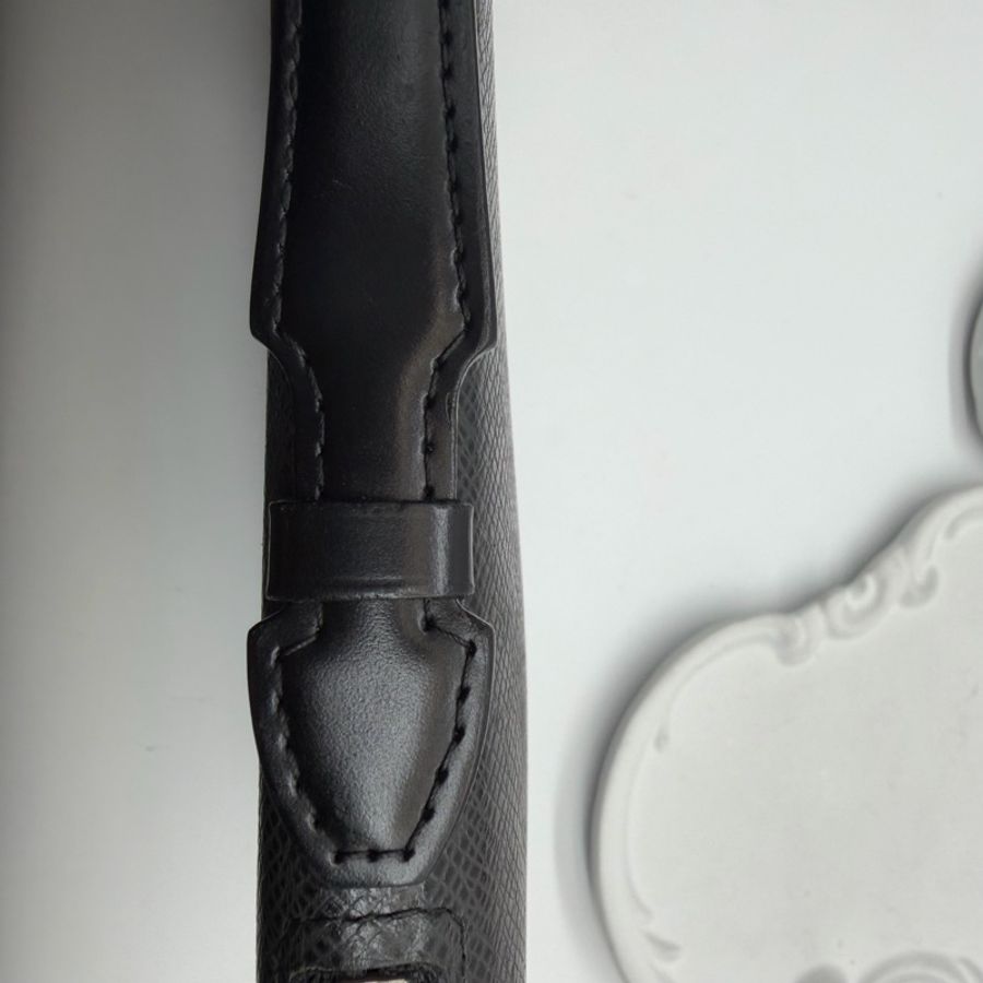LOUIS VUITTON LV Taïga Zippy Organizer 灰黑色拉鍊手拿長夾|商務收納夾-38