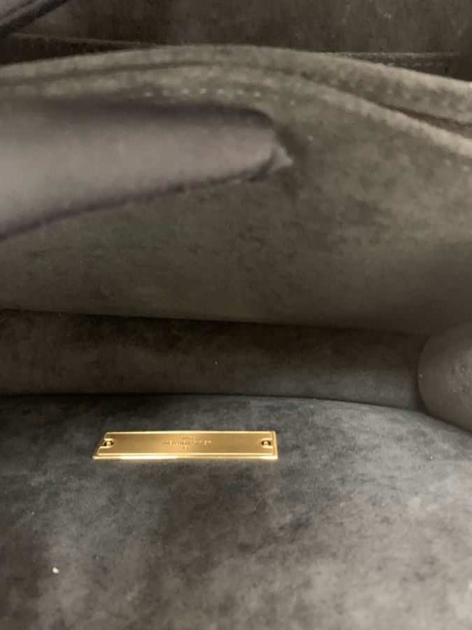 Lv Dauphine medium-5