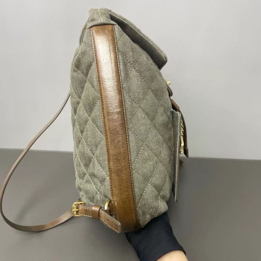 Chanel 古巴系列 牛仔丹寧後背包 菱格紋設計 25.5*30*13 9新 配件塵袋-6
