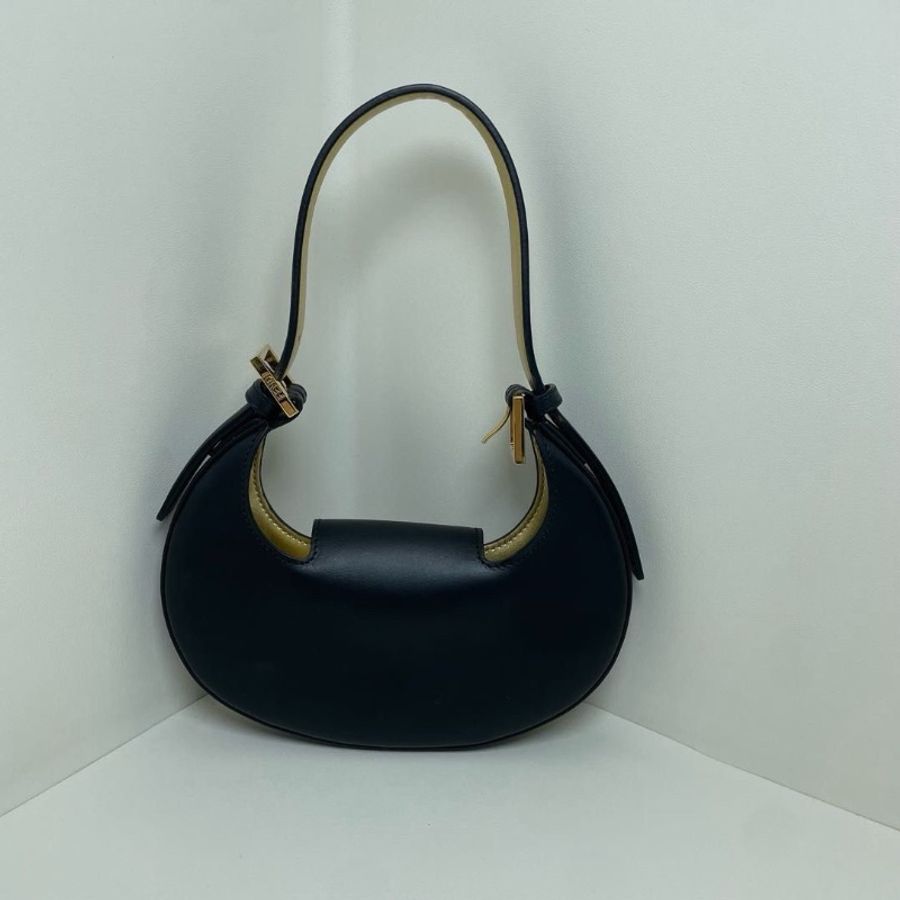 Fendi Cookie腋下包 牛皮mini 黑色 22 x 17.5 x 4.5 9新 配件塵袋 購證 盒-3