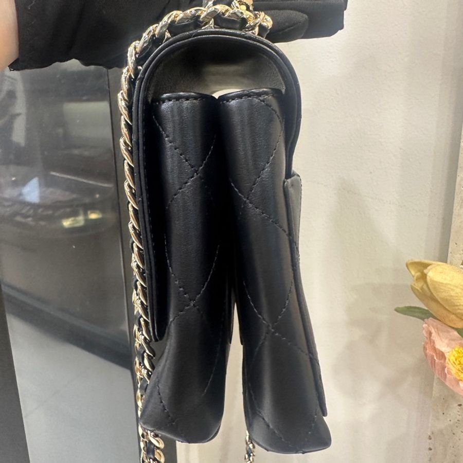 97新 chanel 香奈兒黑金手柄郵差包 28開菱格皮穿鏈-2