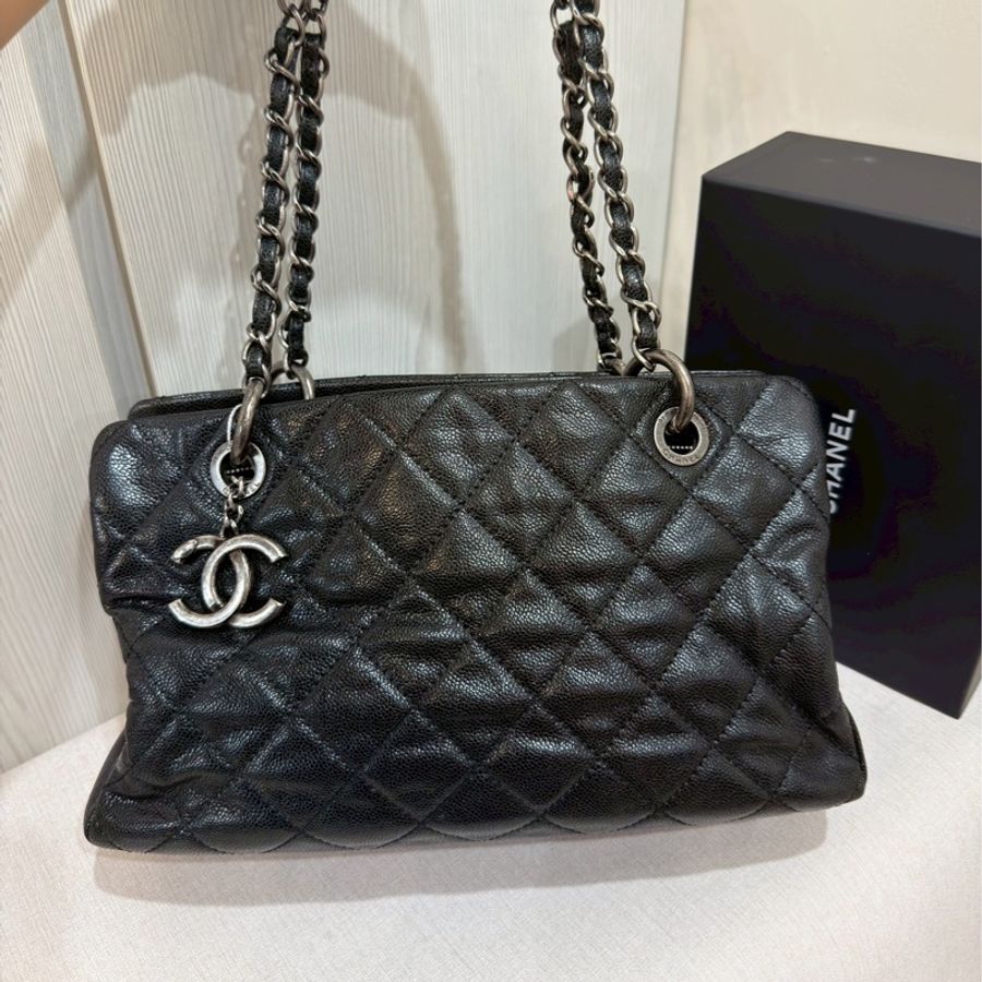 CHANEL香奈兒黑銀荔枝牛皮托特包🈶保卡 99新閒置-4