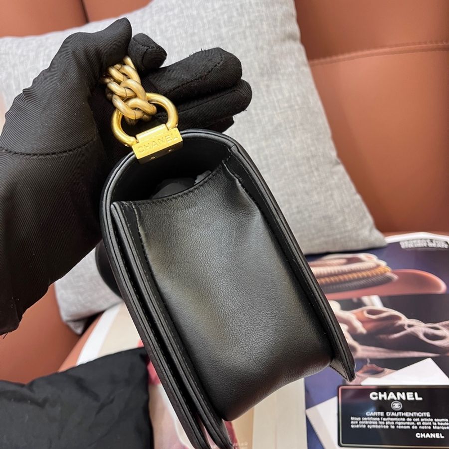 Chanel香奈兒黑金光面牛皮Leboy中號 30開有卡-3