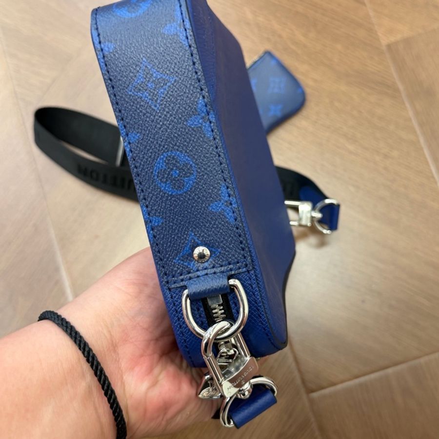 lv 路易威登三合一藍 缺一個包-3