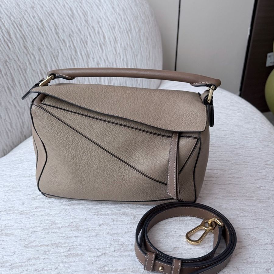 loewe 羅意威 沙色 小號 Puzzle幾何包 手袋 尺寸24-0