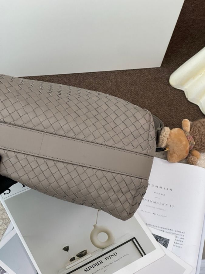 Bottega Veneta葆蝶家 灰色編織斜挎單肩包 寬肩帶大飯盒 可斜挎單肩調節-19